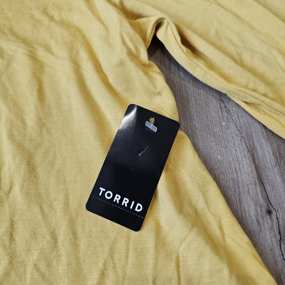 NWT Torrid Mustard Long Sleeve Super Soft Turtleneck Swing Tee T-shirt - Picture 6 of 8